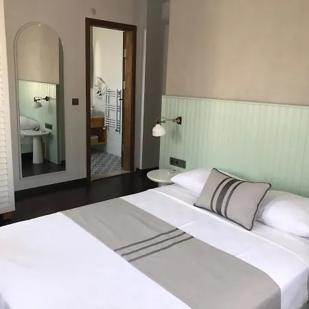 Min (adults Only) Ayvalı