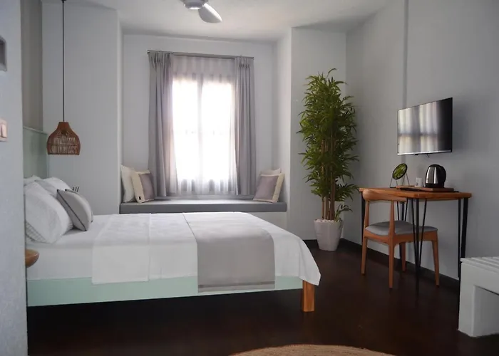 לינה וארוחת בוקר Min (adults Only)