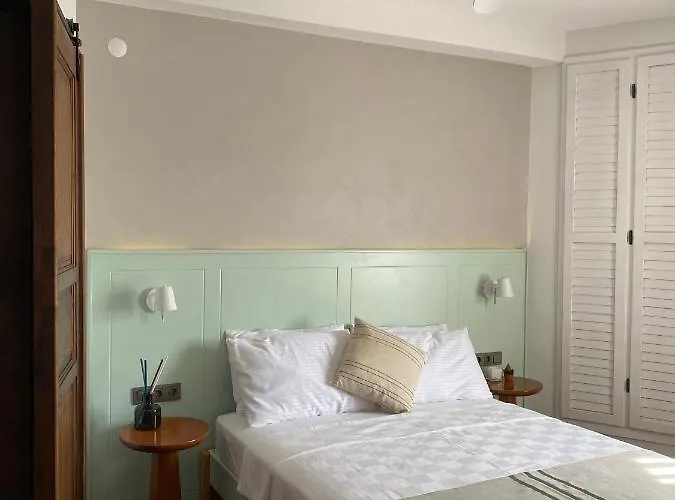 Min (adults Only) Panzió