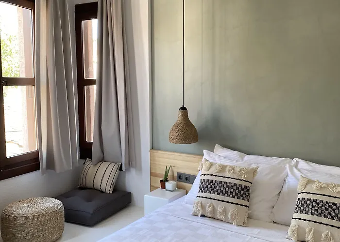 Min (adults Only) Panzió Ayvalı